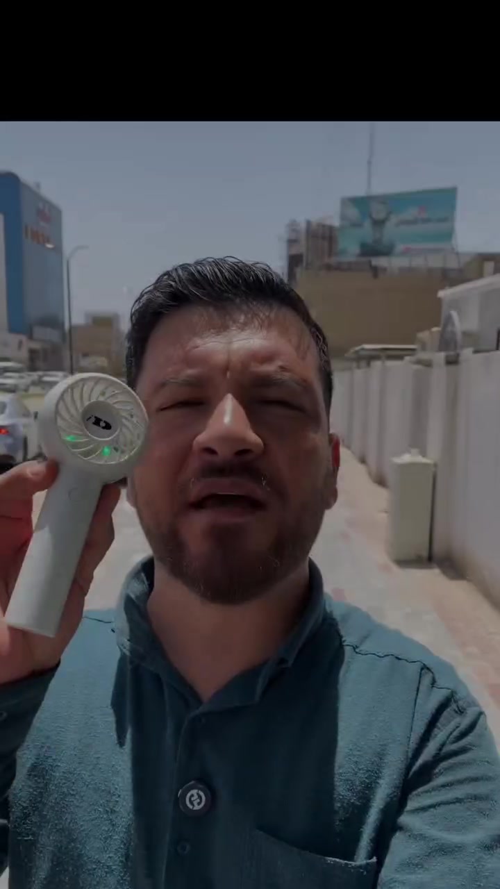 أصغر مروحة شحن يدوية ومكتبية منقذة من حر الصيف وانقطاع الكهرباء! 🌪️🔋 المواصفات والتشغيل بالفيديو 👆
إذا جنت تبحث عن أفضل مروحة يدوية صغيرة قابلة للشحن لبيتك، مكتبك، أو أثناء التنقل والدوام والطلعات، فالمروحة الذكية Mini Fan MF-01 هي الحل الأمثل. تتميز بتصميم محمول وخفيف الوزن يمنحك تهوية منعشة وباردة في أي وقت ومكان وبدون أسلاك.
استخدام 2 في 1: تگدر تستخدمها كمروحة محمولة باليد أثناء الحركة، وتأتي مع قاعدة تثبيت وحامل لتتحول بثوانٍ إلى مروحة مكتب (مروحة ميز) ثابتة على الطاولة.
بطارية قوية وقابلة للشحن: تعمل ببطارية ليثيوم مدمجة ومتينة من نوع (18650 / 3.7V) تضمن لك ساعات عمل ممتازة بدون الحاجة لربطها بالكهرباء.
شحن ذكي وعملي: مزودة بمنفذ شحن Micro USB خلفي، تگدر تشحنها من اللابتوب، شاحن الموبايل، أو الباور بانك بكل سهولة وفي أي مكان.
أمان وسهولة تامة: زر تشغيل واحد للتحكم، مع تصميم شبك حماية أمامي وخلفي دقيق لحماية تامة وشكل مدمج وأنيق يناسب الحقيبة.
#FacebookReels #مروحة_شحن #مروحة_يدوية #viralreels #العراق #البصرة #بغداد #ذي_قار


**إذا كنت صاحب هذا الإعلان وتريد حذفه لأي سبب، رجاءا أرسل رسالة إلى الدعم الفني**