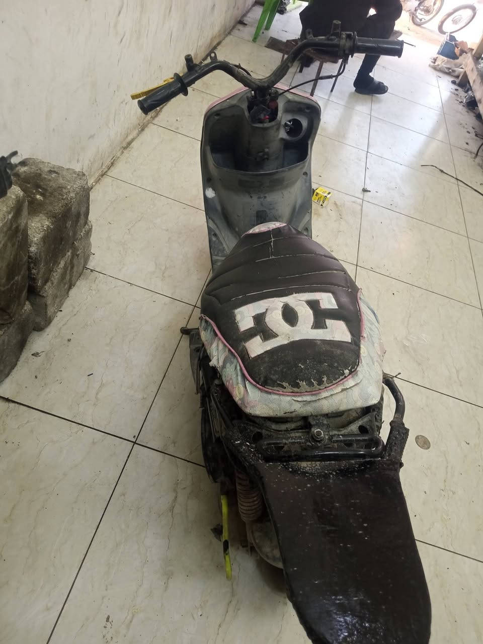 سلام عليكم شباب دراجه حلوه مل لعب نكره سلف 
مكينه نعمه و حلوه ب250وبيهه مجال قليل متواجد خاص


**إذا كنت صاحب هذا الإعلان وتريد حذفه لأي سبب، رجاءا أرسل رسالة إلى الدعم الفني**