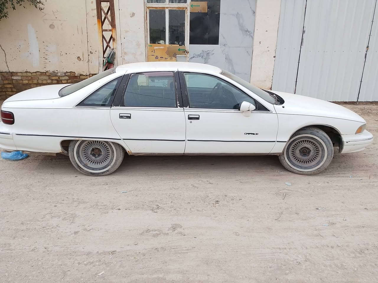 السلام عليكم
دولفين موديل 92 كير ومحرك 3000 كير ومكينه شرط جديد 
السعر 22 وشوكت ماتريد مداور بالخدمه 
غير متواجد ع الفيس للاستفسار الاتصال على الرقم 
***********
