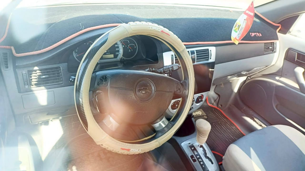 اوبترا موديل 2011 خليجي سعرها 79 رقم انبار


**إذا كنت صاحب هذا الإعلان وتريد حذفه لأي سبب، رجاءا أرسل رسالة إلى الدعم الفني**