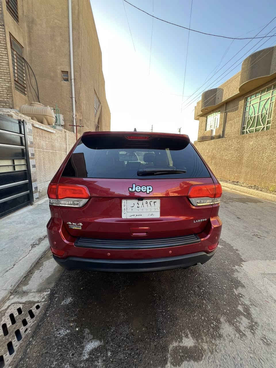 سلام عليكم للبيع جيب لاريدو 2014 وارد امريكي داخله كلين بيها فقط صبغ جاملغ امامي بدون دواخل وطخه بالعلامه مال جيب بالبنيد السونار بالمنشور رقم بغداد مكاني بغداد الشعب
***********
السعر 18 ونص
