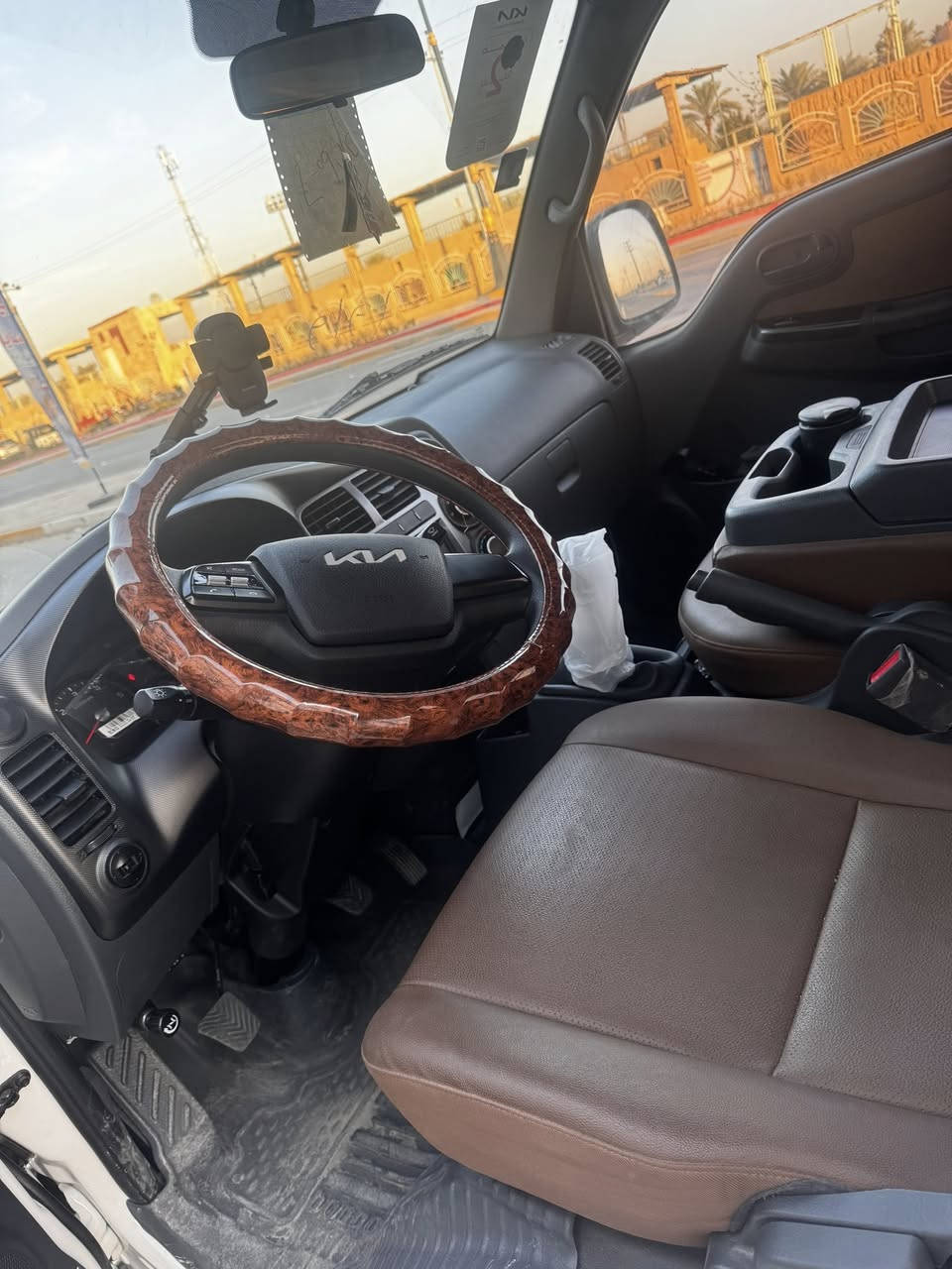 سلام عليكن كيه حمل موديل 2025 زيرو ماشيه 4 تلاف فقط جديده معنه لكلمه  مكفوله كفله عامه رقم بصره سياره خت زيرو المكان كربلاء السعر 170 ورقه الستفسار ***********
