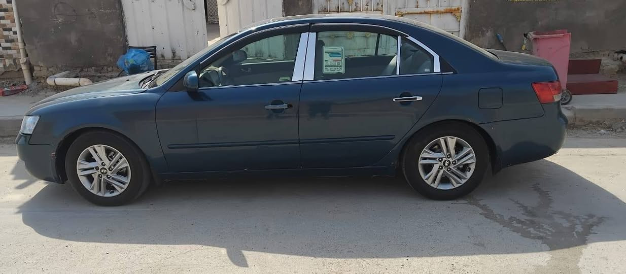 سلام عليكم سوناتا 2006 امريكي محرك 6 كير تو ماتيك 5نمر سياره جاهزه مصبوغة عام بس  قماره مامصبوغه فول مداور مكان ناصرية مركز 
سعر 88وبيه مجال ***********
