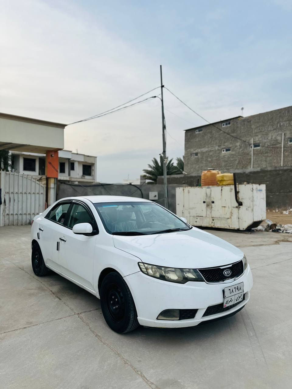 سيراتوا موديل ١٣ خليجيه رقم دهوك تحويل وكاله بيها رش بصفحتها كير محرك حداديه تخم تاير جاهزه السعر٨٨ وبيها مجال قليل مكان السياره بابل الحمزه الغربي
***********
