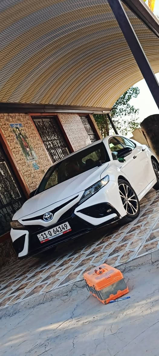 كامري للبيع هايبرد 145 رقم بغداد بسمي 
***********
