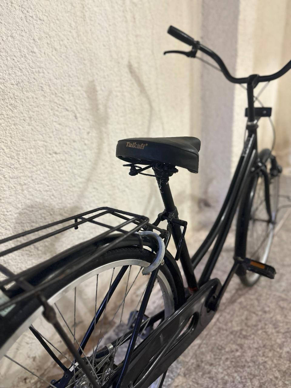 للبيع
السعر مناسب جدآ
كلهن نضيفات وممستعملات 
***********
