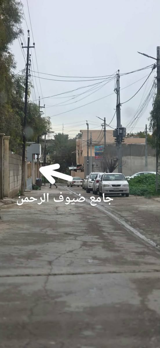 قطعة ارض 161 متر بالملايين الثانية بعد القنطرة صايرة اخر قطعه عالبستان ع شارعين واجهه 11 والاخرى 8 وعمق 16 قريبة على جامع ضيوف الرحمن بستان ملك صرف وبيها كارت بلديه السعر 40 مليون وبيها مجال 
هاتف ***********
