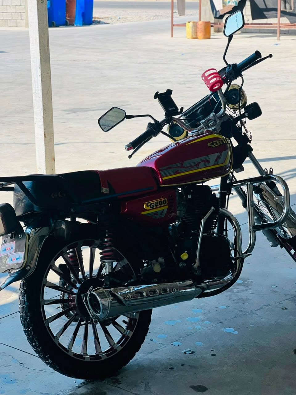 سيفان موديل ٢٥  دراجه. فقد مبدل الشاشه. والباقي شوف  العين يبري الذمه كهربيات. شغاله    السعر ٦٠٠وبيها مجال مكاني قضاء العلم ***********
