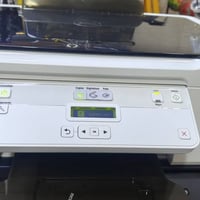 طابعة DELL V313W ملون سائل ..  غير مستخدمة نهائيا جديدة اليوم وصلتني ب...