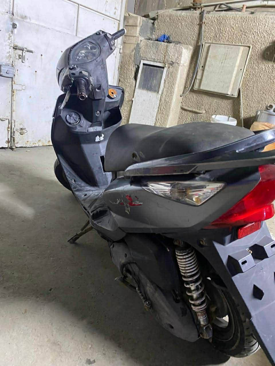 للبيع ***********
مكاني شارع فلسطين 
السعر 450
