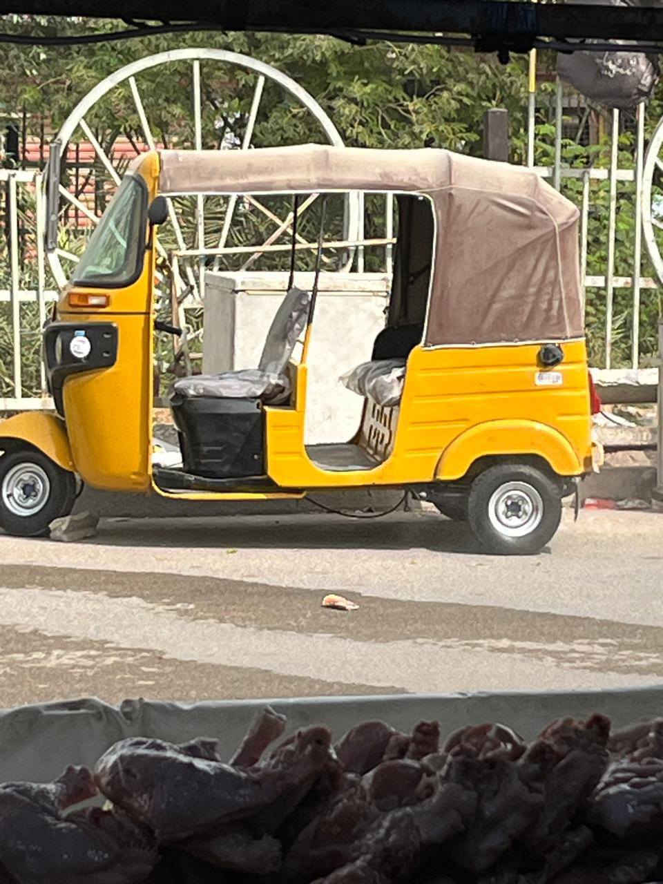 سلام عليكم عندي تكتك مديل 19 شهر 12رقم كربلة تكتك تجي ودكلب وشوف بعينك للعلم ارجع واكول كربلا وشرط تحويل اذا متحول وتشلع كلبي لاتجي والتخابر ولوحات نكليزي مشروع وطني والتكتك خير من الله 
‏‪***********‬‏
مكاني بغداد المدينة 
ما متواجد عل فيس
