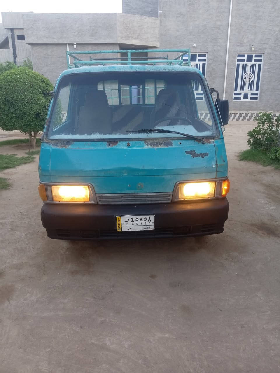 كيه بنكو رقم أنبار موديل ٩٣ سته ٦جنكال سنويه عضم عاج مكفوله من شاصي ورقم شاصي ومحرك وكير واكسل وصدر ابلاديه حته من صبغ راعيه ميت مستمسكات اصليه موجوده سعر ٢٨   مكاني الأنبار الرمادي غير متواجد عل فيس رقم الهاتف ***********
