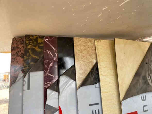 كابوند صيني 
1 في2 سماكة 4 ملم 
العنوان - النجف الاشرف - حي الحرفيين 
شركة فدك - ***********
