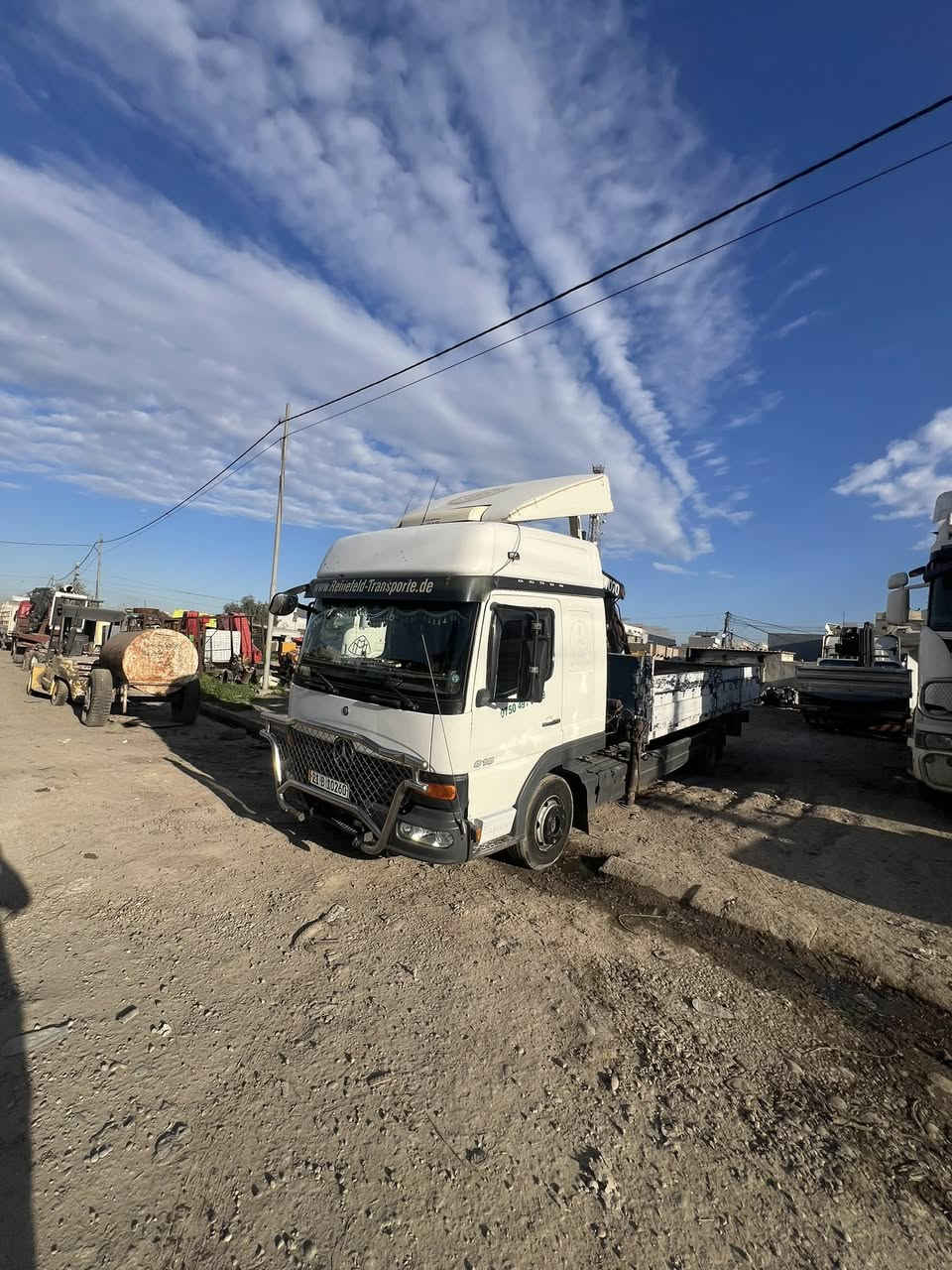 سلام وعلیکم اتیکۆ شەمحە مودیل ٢٠٠٥ مواسەفات هاف تحدیل سرحە هەوراس هەزە سەنەوی هەتا ٢٠٢٩ نوێیە  چوار پستۆن شەش برغی کرێن ٣طن ٣ سلایت  ***********
