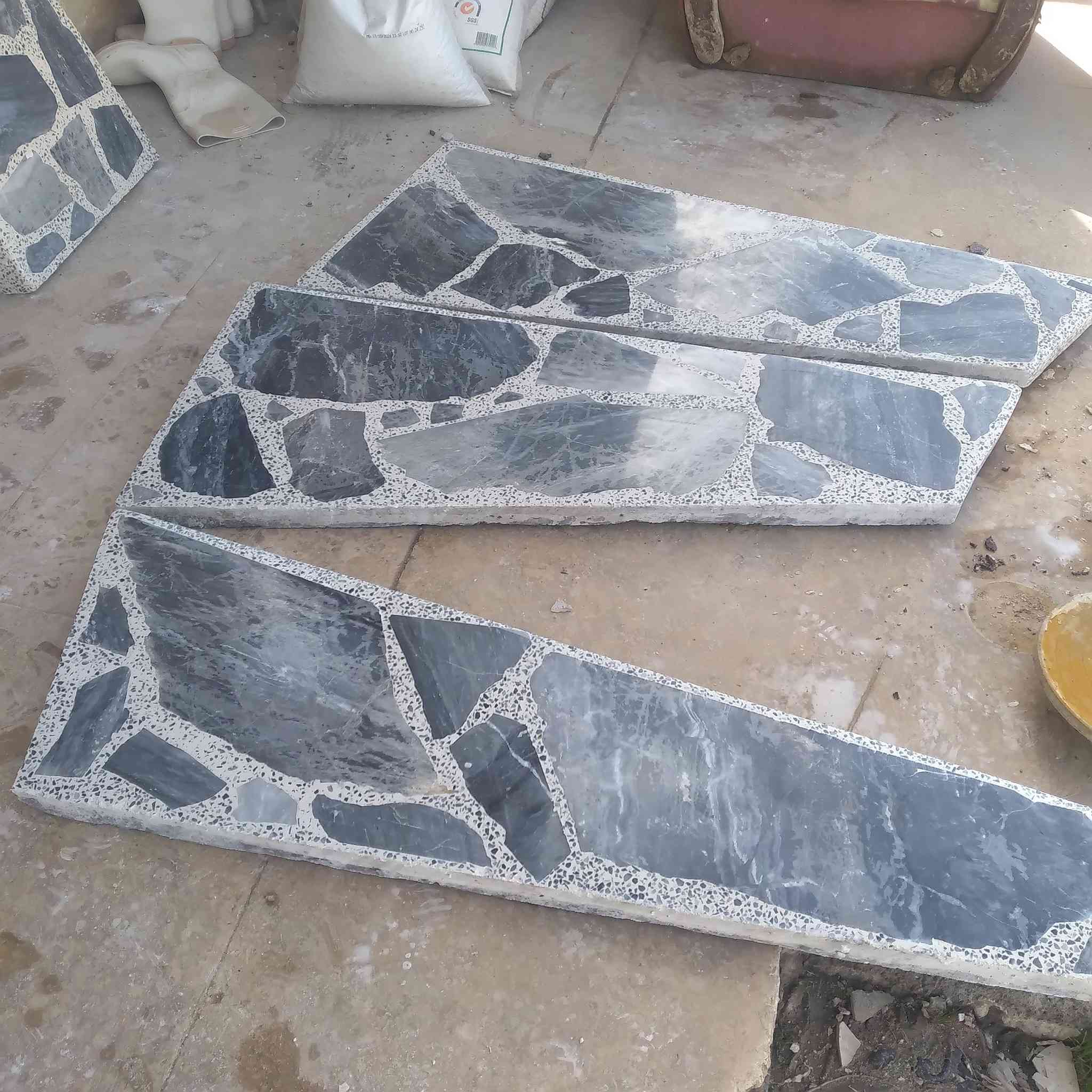 معمل كاشي و بايات العلاوي رقم الهاتف : ***********
