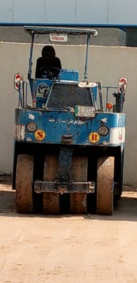 للبيع • مركبة • استفسار