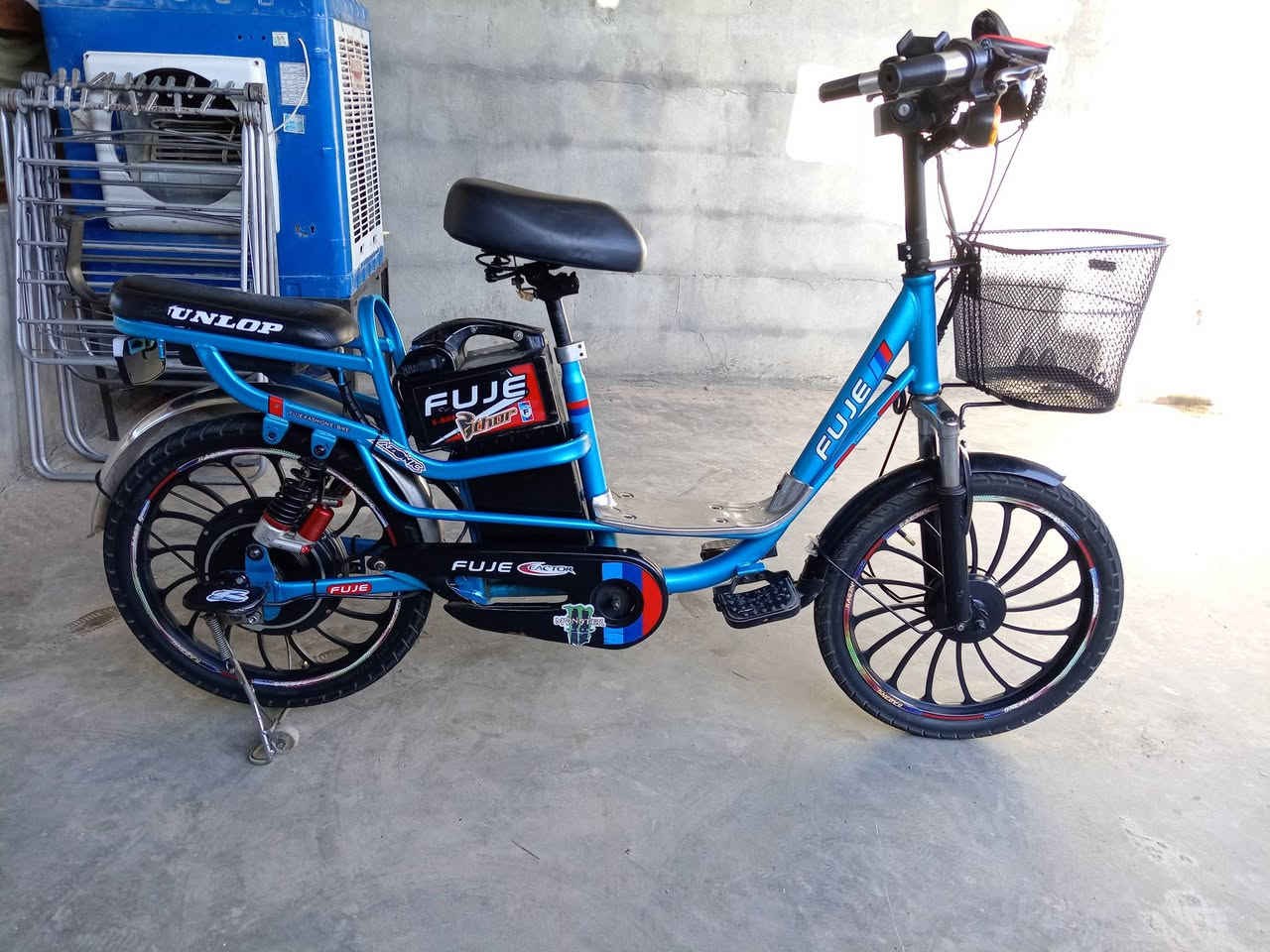 بۆفرۆشتن پاسکیل شەحن
حەجم20مۆدیل2024
سعری200ماعامەلە


**إذا كنت صاحب هذا الإعلان وتريد حذفه لأي سبب، رجاءا أرسل رسالة إلى الدعم الفني**