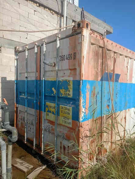 السلام عليكم
للبيع حاويه حديد لترسيب المياه ومقسمه عل شكل احواض ترسيب الموقع سماوه رميثه
م/***********
اني مكلف بلنشر فقط
عدك استفسار اتصل بلرقم اعلاه
