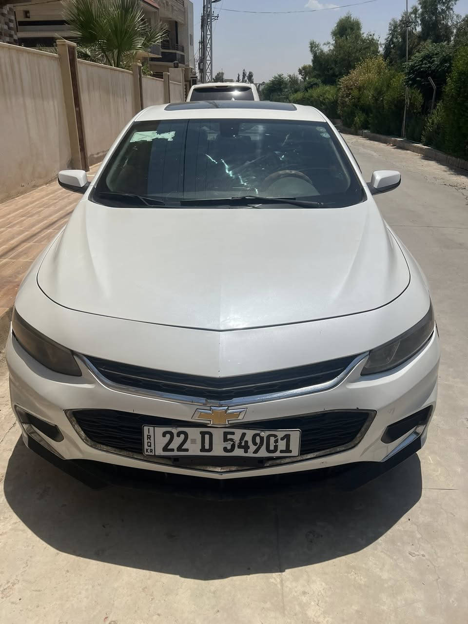 ماليبو موديل 2017 
صبغ باب السكن وباب الخلف يعني بابين وشوية من جاملة الخلفي 
موصفات Ltz 
بانوراما 
كشنات جلد 
هيترات 
داخل كلو جلد مشمشي 
ماشية 146 كيلو 
بيها مكانين  بارد قليل 
سعر 110 
مكاني موصل 
***********
