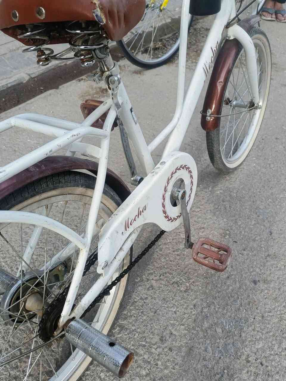 السلام عليكم
باسكل اطفال للبيع ياباني حاوية حجم 20 
السعر 80 وبي مجال قليل
مكاني نجف حي المهندسين 
رقمي ***********
