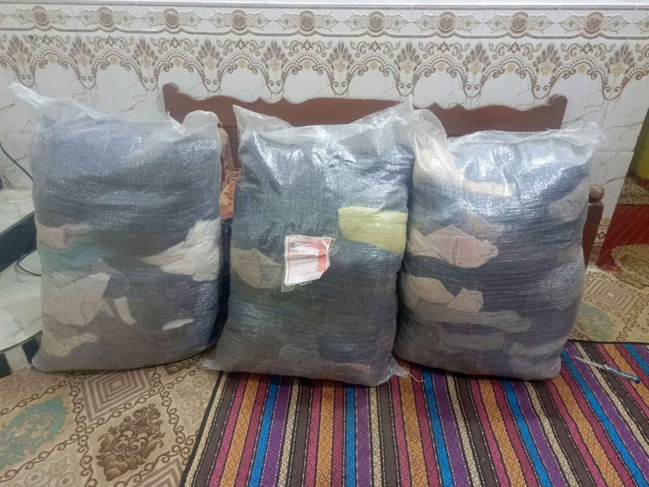 وصول وجبه جديده من الكوت النسائي الغير مستعمل الى محل الخفاجي مقابل المركز الصحي الرئيسي السعر ١٠الاف ***********
