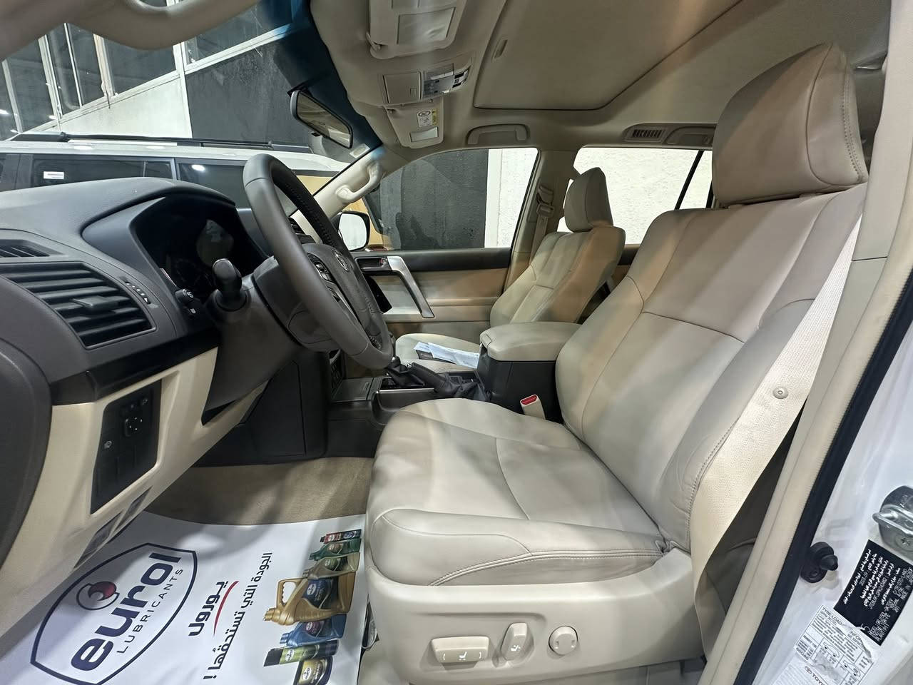 PRADO 2023 TXS 🎌 SAS 
برادو 2023 🎌ساس 
مقاعد كهرباء 
ثلاجه 
فتحه سقف 
كفالة عامة ✅
عداد المسافة المقطوعة 21000 k/m 

📍بغداد شركة ابو ظبي چكوك قرب بوابة الكاظمية 

0771 811 1145

0781 844 4044 📞
