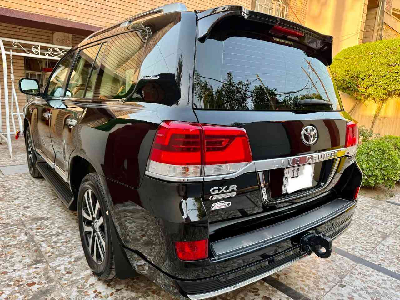 لاندكروز 2019 ساز GXRمحرك V8
السعر 415 ورقة 

مواصفات فول V8 سعة 4.6 
رقم بغداد انكليزي اب اسمي 
ماشية 177 الف كيلو متر 
ملاحظة صبغ الهلال مال جاملغ الخلفي والباقي الكشر مكفول من الصبغ والتبديل المحرك والكير كفالة من الفتح والتبديل 
تخم تاير جديد دنلوب اصلي  صدر وميكانيك جديد مابيهة اي نقص غرفه السيارة مبينه نضافته بل صور 

موقع السيارة بغداد الكرخ الجامعة

السعر 415 ورقة نقد بدون مراوس 

اي استفسار الاتصال على 
‭***********‬
