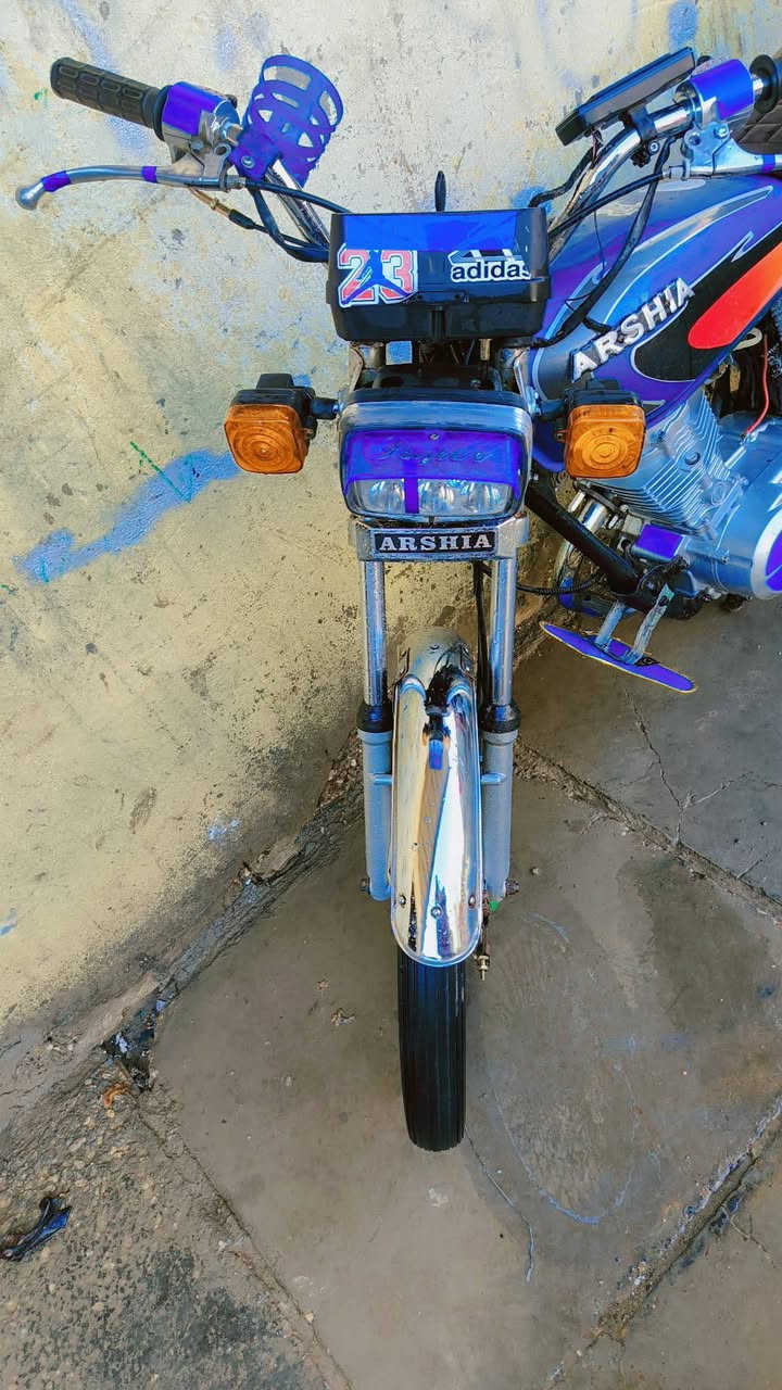 السلام عليكم دراجه للبيع ارشه اوراق اصولي موديل 2019 سعر 550 محرك 21 كهربائيات شغاله دراجه جاهزه
الموش الراي لا يتعبني مكاني كوت شارع النفط ***********
