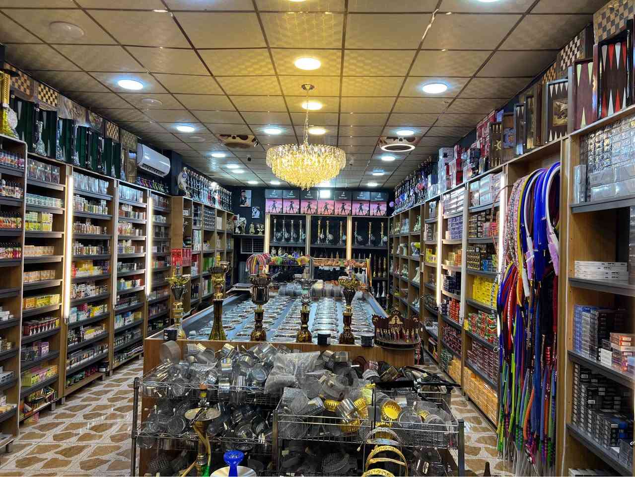 تجهيز دوائر حكومي ومحلات تجاري 
غرف نوم 
كونترات 
ديكورات 
معمل نجاره و الامنيوم بيت ذهبي
لصناعه أنواع كونترات الامنيوم أو خشب بنواعيه وغرف نوم حسب طلب شغل درجه اولى بضمان خمس سنوات 

متر كونتر الامنيوم تركي ملكي فقط 125 الف 

متر كونتر خشب 120 دولار عرض خاص أسعار خيالي و شغل حسب طلب يعني تفصال درجه اولى

 
أسعار خيالي وشغل تفصال حسب طلب بضمان خمس سنوات كول هاذا 

معه كل كونتر هدايه الي انته تختاره
1برده سحب
2 ميز طعام
3ساحبه مرشحه
4طباغ منضدي
5متر مرمر أصلي 

وعدنه عرض الي يفصل كونتر يمنه ناخذ كونتره قديم هم 

كل هاذا تجدونه معمل بيت ذهبي عنوان كركوك شارع حسابات قرب تمونيه معمل و معرض بيت ذهبي اسطه زكريا
***********

نشتغل جميع محفضات دزلي عنوان ورقم تلفون نجيكم عل قياسات كركوك, العراق
