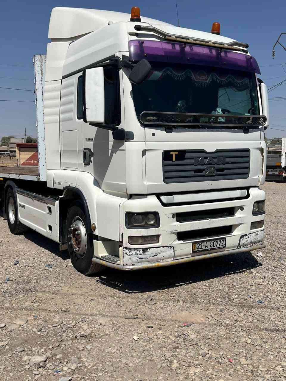مان 2002 مکینە ی سینی 440 ڕە قم سنە وی تازە *********** مکان کە لار
