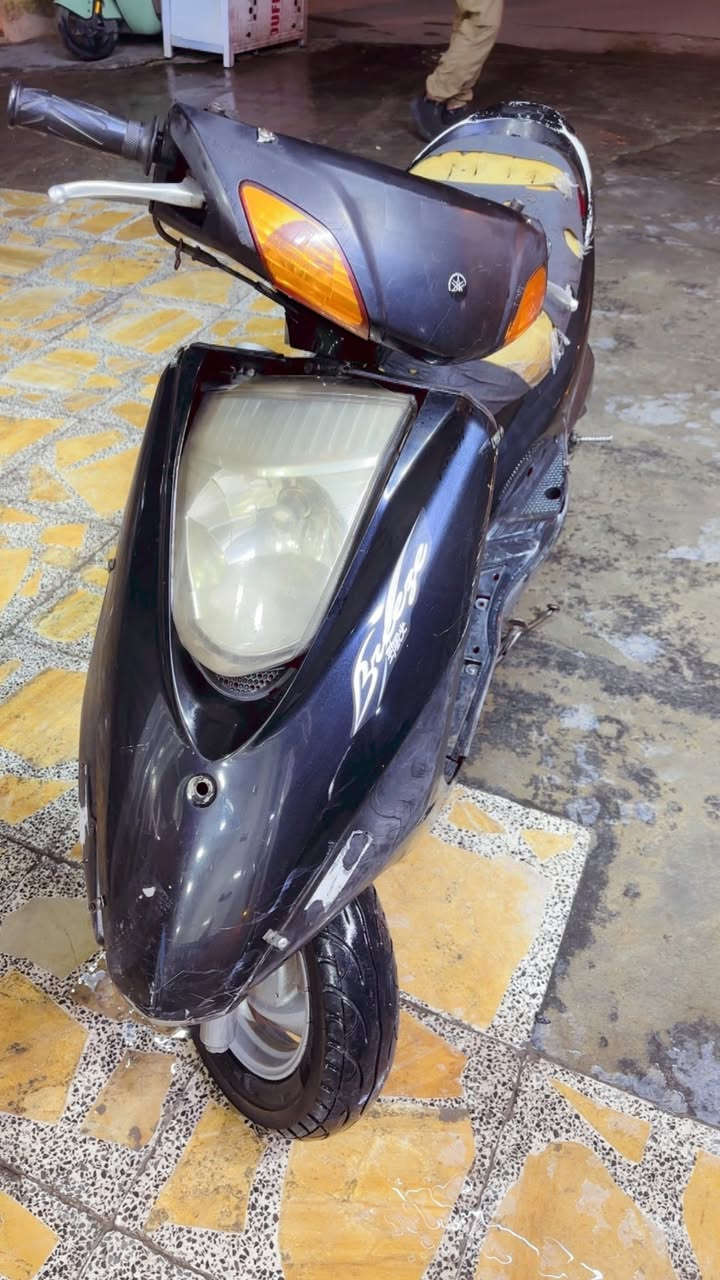 السلام عليكم دراجه بريز 
مجفته اغراض كلها اصليه 
نقص بريك وباتري 
450 وبيها مجال للشراي
تواصل خاص


**إذا كنت صاحب هذا الإعلان وتريد حذفه لأي سبب، رجاءا أرسل رسالة إلى الدعم الفني**