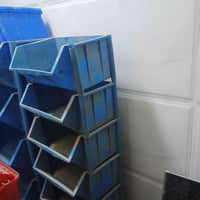 حافظات للبيع ترهم للفتنك  عنوان بغداد الشعب 07711467755