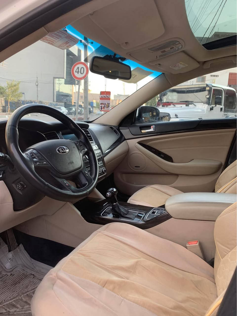 ▪️کیا کادینزا - Kia kadenza 
▪️مودیل : 2015 خلیجی ……
▪️مەکینە ٦ پستۆن کرایتەوە …
▪️رەقەم و سەنەوی نوێ ……..
▪️رۆیشتن ؛: 155 km حقیقی .
▪️مواصفات فوول ملكي ……..
▪️سبوغ تەنها بۆنیت …………..
▪️ئێڕباگ سوکان دەشبول ،،،،،،،،
▪️تەعدیل :: ٣ جێگای بچووک ،
▪️نرخ ( ١٢٩ $ ) مجال …………
▪️گۆرینەوە نیە بەس فرۆشتن …
▪️ناونیشان هەولێر ئازادی ،،،،،،،،
▪️مۆبایل ( *********** ) ▪️ أربيل, العراق
