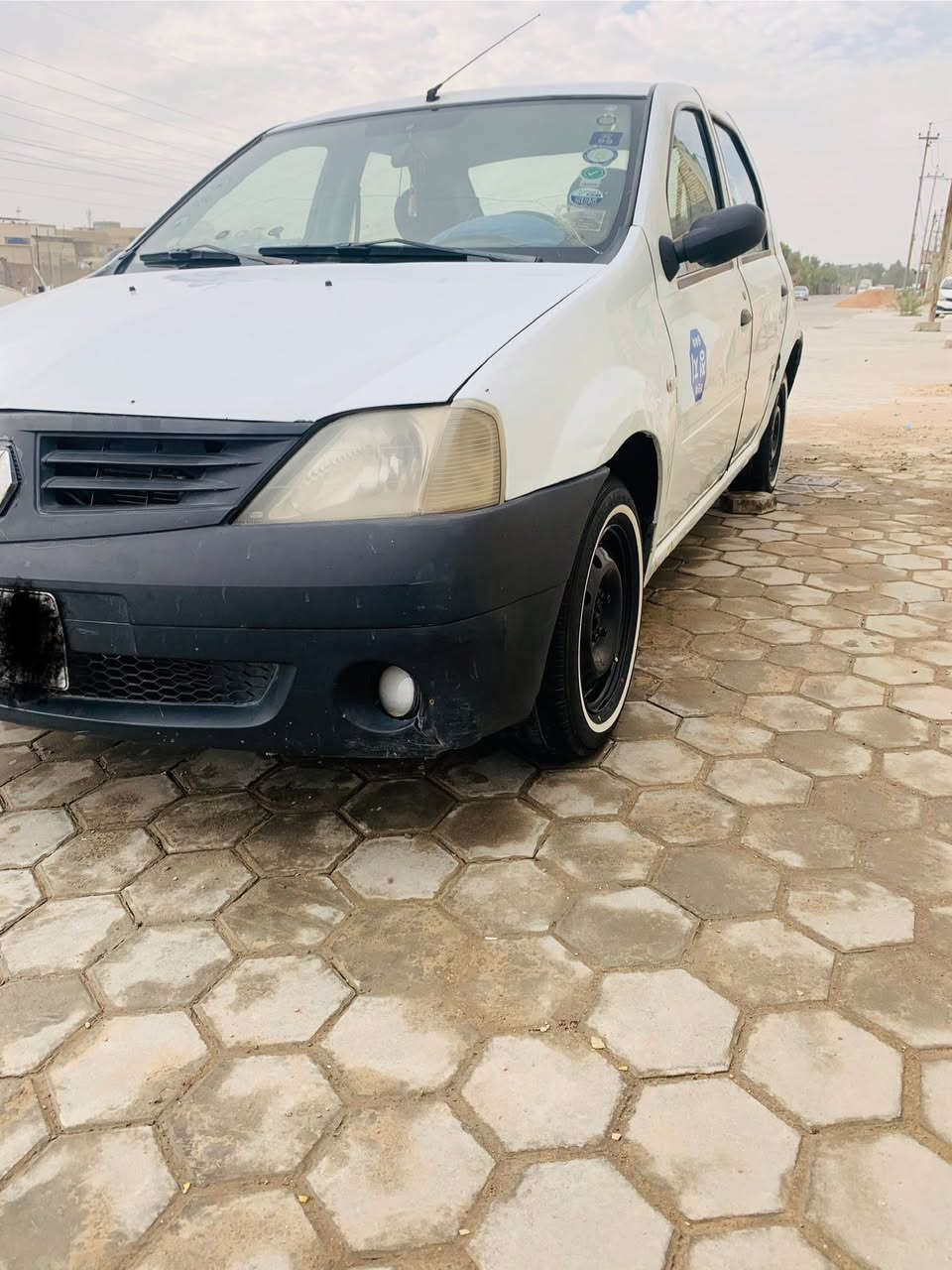 السلام رينو لوكان ٢٠٠٩ للبيع السعر ١٥ ورقة وبيها مجال قليل مكان نجف تفاصيلها اتصل على الرقم   ***********
