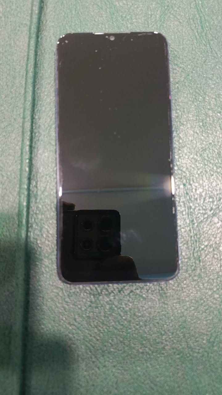 ١٢٨ كيكا تخزين ٨ كيكا عشوائي شريحتين موبايل كلش عملي ويتحمل وتصويره كذالك بالكامرا الخلفيه حلو


**إذا كنت صاحب هذا الإعلان وتريد حذفه لأي سبب، رجاءا أرسل رسالة إلى الدعم الفني**