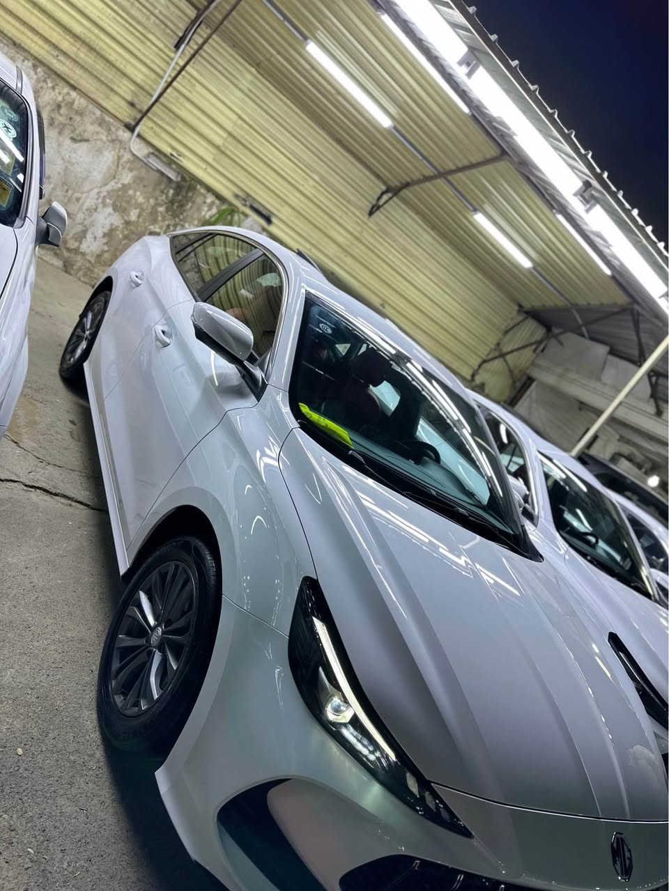 MG GT 
مۆدیل 2025 
فول فول مواسەفات ناو سۆر 
بێ بۆیاغ بێ تعدیل یەک قۆپی بچوک بە PDR چاکراوە
شاشە گەورە شاشە ئەکتیف چوار زمان دحامی لۆ دحامی بەشەرت 15,000KM رۆیشتیە 
سحری 126$ کەمێک مەجال 
بۆ زانیاری زیاتر پەیوەندی بکە بە *********** أربيل, العراق
