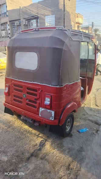 السلام عليكم تكتك موديل 15 محدثه ع 20 مكينه نضيفه بسمي تكتك مصبوغه عام الجماليه تكتك موضحه بل صور الشراي يخابر ***********
