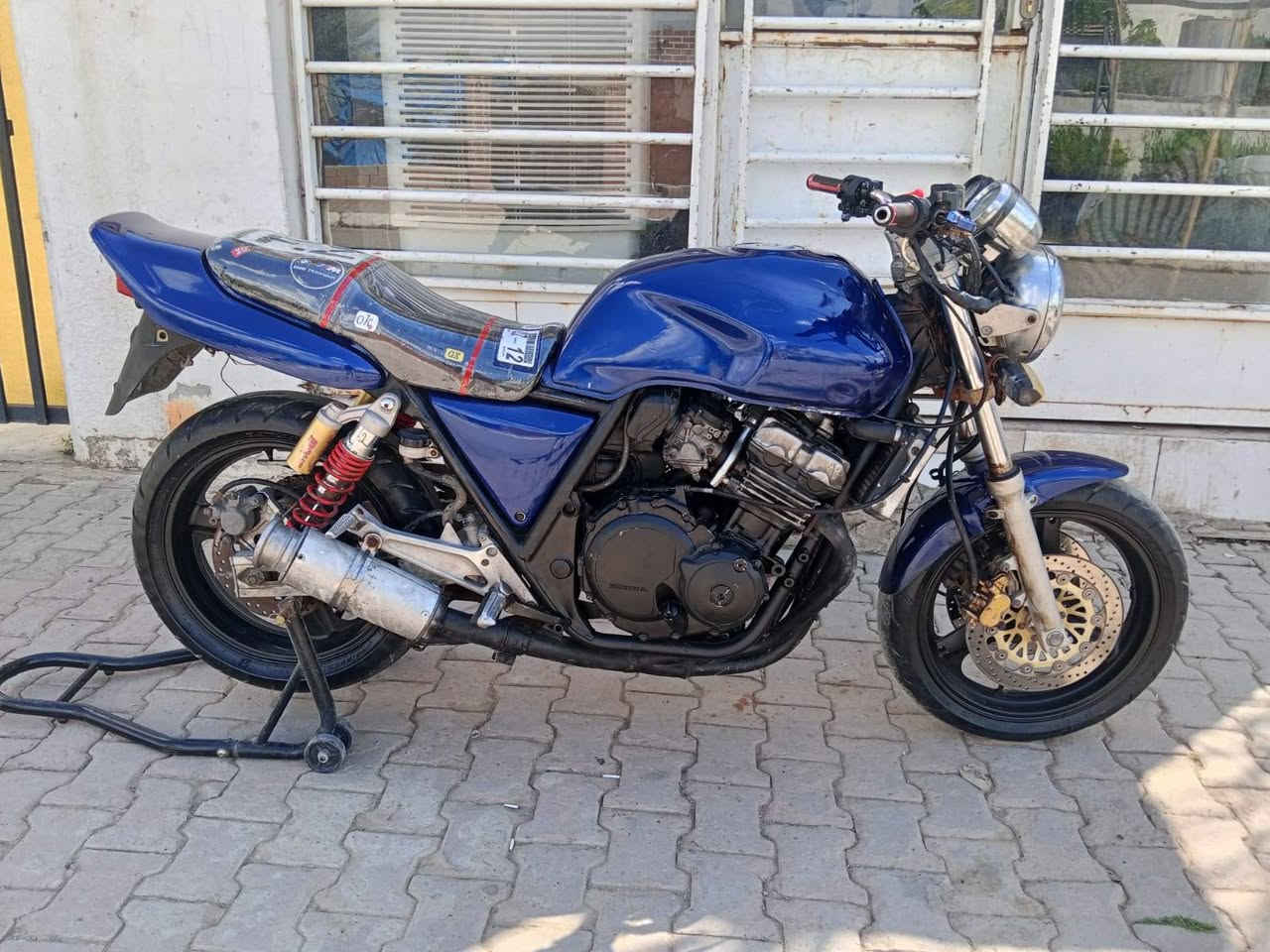 بطح سعر 9 اوراق شراي خابر
سيبي 400 دراجه تخبل محرك مفتوح مرتب اوراق كامل دراجه أحله من صوره مكان كركوك رقمي ***********
