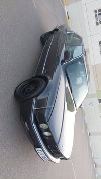 للبيع bmw  محرك v6 مفتوح  كير سلس وكل مشكله مابيه  حداديه جديده  ٥ تاي...