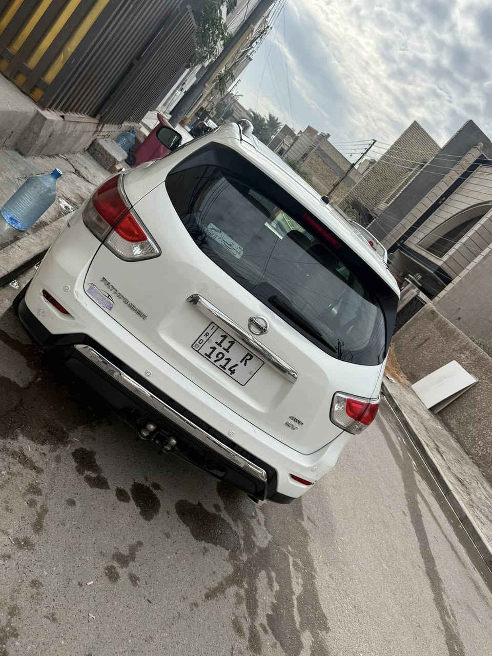 نيسان بافندر ٢٠١٣ خليجيه فول ١/١ بيها بس باب السايق صبغ بيع مستعجل وسعر مناسب
السياره كامله مابيها اي نقص والسياره باسمي مكاني بغداد السيديه

***********
