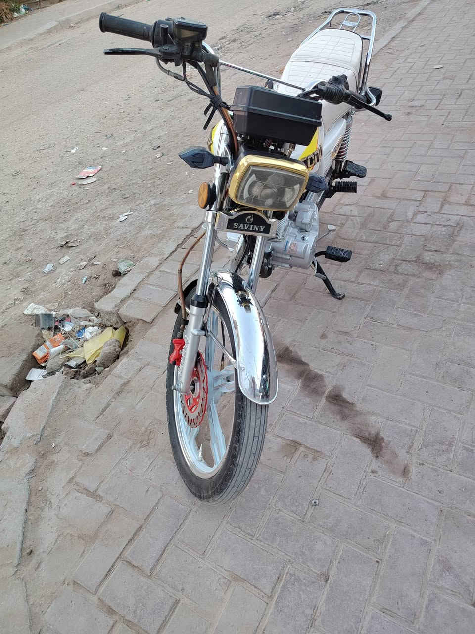 دراجه خمسه كير للبيع ما مفتوحه أوراق اصولي وكيله بل خان ابن عنجور مكان نجف حي الأنصار سعر ٨٥٠ او بيه مجال موبايل ***********
