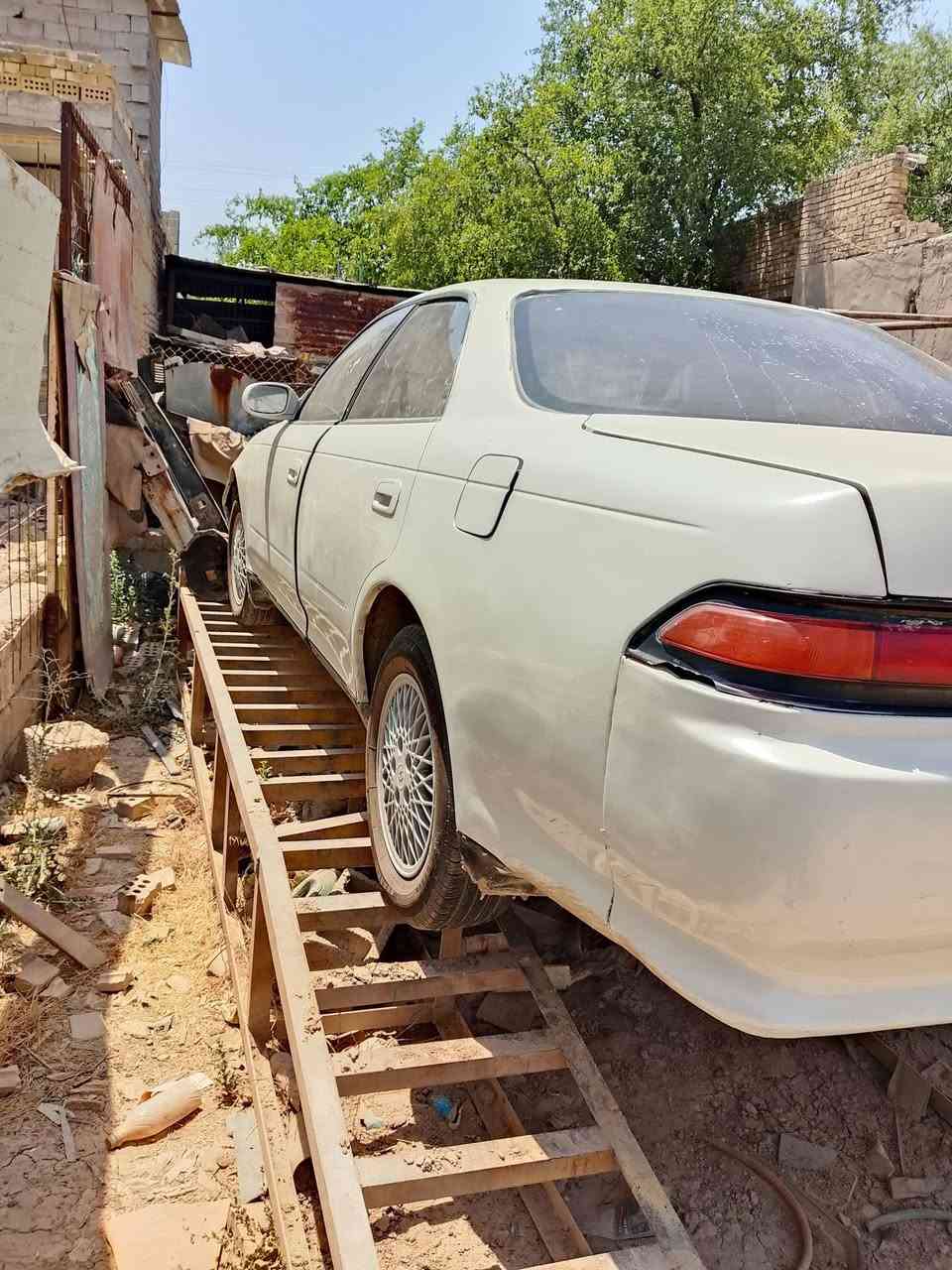 سلام عليكم سياره مارك البيع بيه كصه جنطه فقط تبريد ثلج مكينه وكير جدد رقم نكليزي بغداد سعر 45 وبيه مجال ***********
