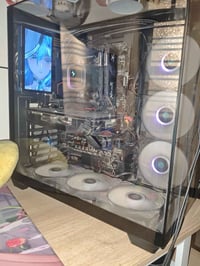 رايزن 7 3800x • رام 16GB 3600 • RX580 8GB