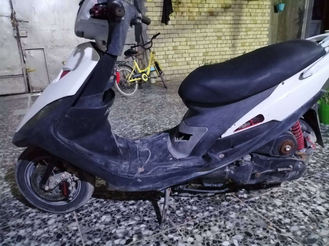 دارجة ماكس عدلة رياضي للبيع نقص دبلات أمامية وتاير و واير الكيلو متر وقمجي البريك الخلفي شاير شغاله بس ما عرفت أشدهن مكاني تقاطع النهروان


**إذا كنت صاحب هذا الإعلان وتريد حذفه لأي سبب، رجاءا أرسل رسالة إلى الدعم الفني**