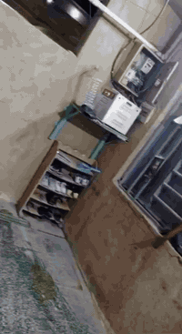 السلام عليكم من رخصه الادمن بيت للبيع الرشاد شارع المسبح مقابل سوق حي النصر ثاني فرع المساحه 100متر مربع السعر 75وبي مجال قليل للاستفسار الاتصال على الرقم ***********
