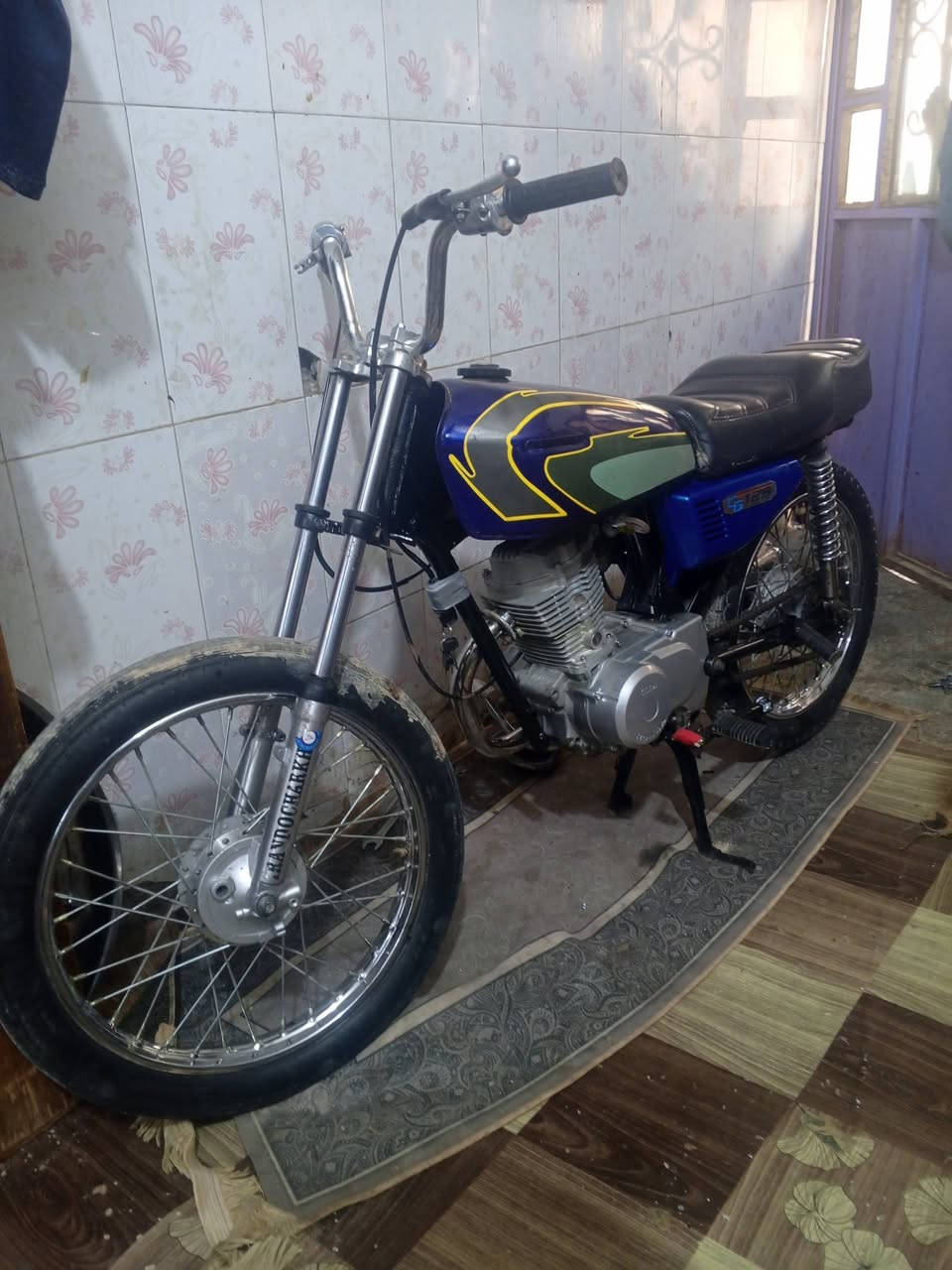 للبيع ارشه كلك تعمير جديد  مكينه 20 كامله مكفولة صوت نضوح تبخير شلعه ومعدل كربلاء حي العباس سعر 300.    ***********
