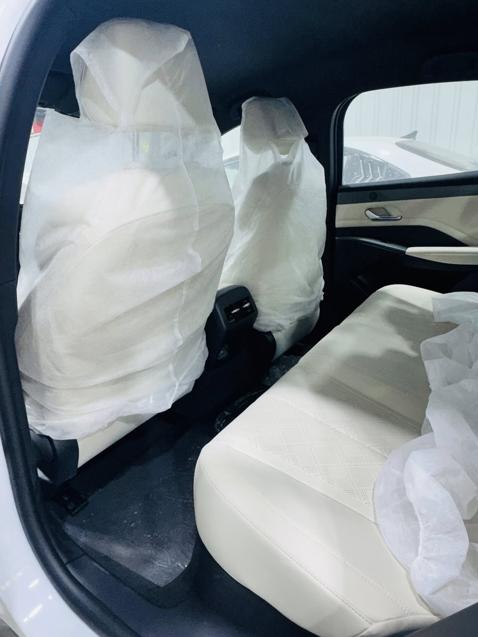 سلام عليكم
متوفر

كن بلاس داخل ابيض
+كن بلاس داخل زيتوني
سيل 5
لاسعار جداً تنافسية

***********
