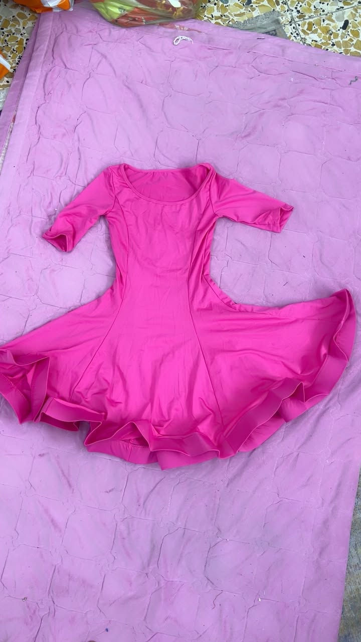 فساتين بنات بي كل قياسات ابيعه شلعه جمله سعر القطعه الف عندي تقريب 40 قطعه اليحب يحجز موجود توصيل الحجز واتساب ***********
