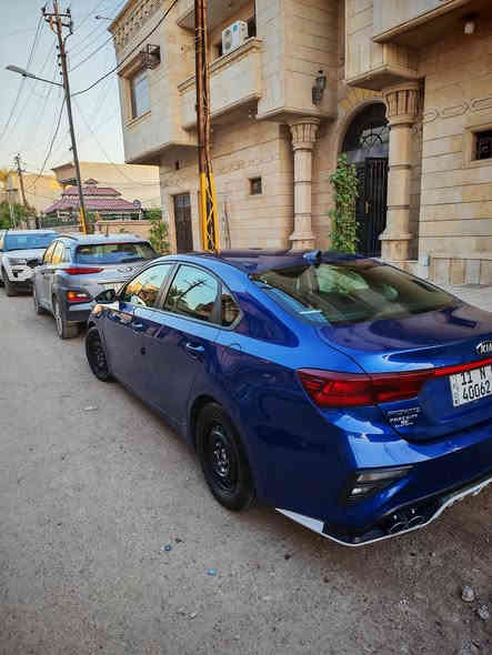 فورتي ١٩ كندي رقم بغداد كير AT مكينه ٢٠٠٠ جاملغ وبنيد تبديل يعني قطعتين بيها بارد ببن الجامغ والباب ماشيه ٨٤ الف كيلو تخم تايرات جديد منظومه تبريد جديده لايتات led كشاف عدد ٢  السعر ١٣٠ وبيها مجال للطيبين السياره بااسمي سنويه جديده وهزه تحويل ثاني يوم ***********
