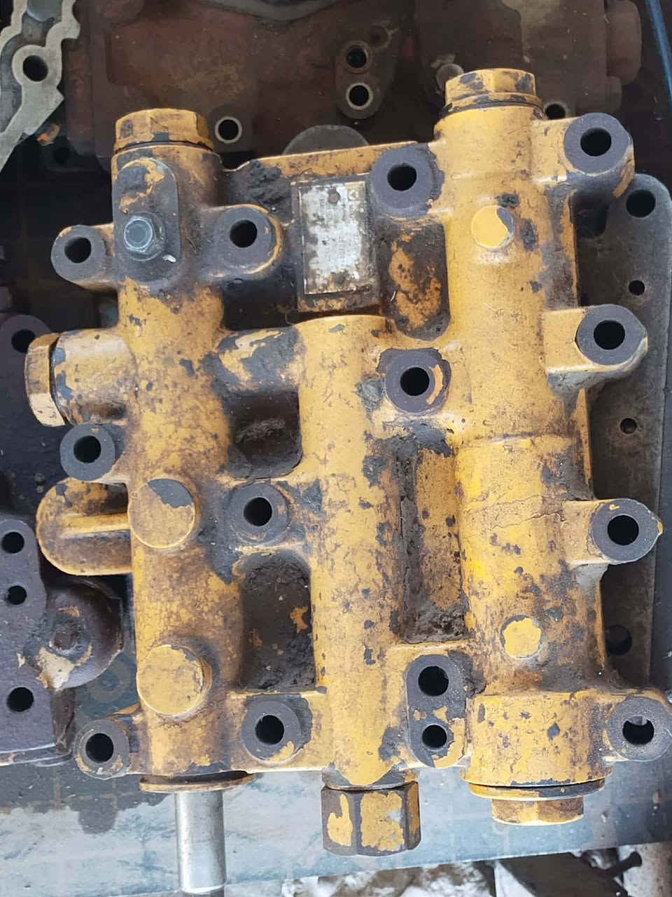 تصليح وتجفبت وتفصيخ كنترولات لي انواع الشفلات العنوان كركوك اتصل وات ساب  ***********
***********
